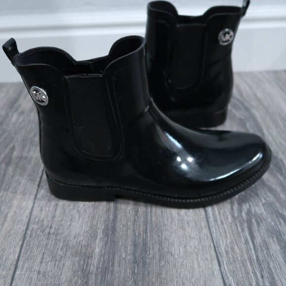 Michael Kors Shoes Womens 8 Black Chelsea Rain Boots Ankle Booties Slip On - Picture 7 of 15